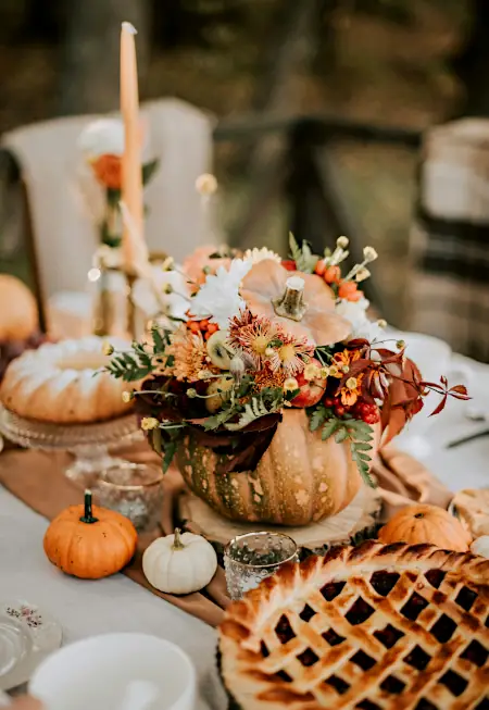 Fall wedding decor