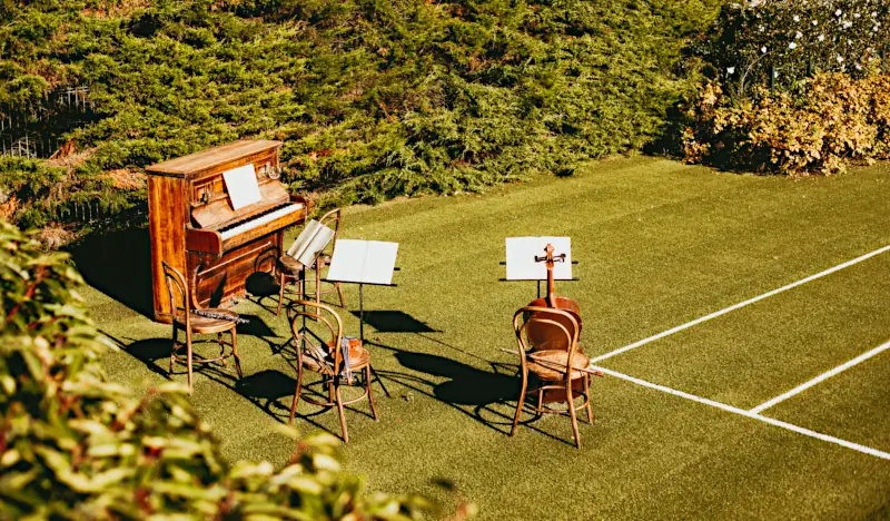 Outdoor wedding live music