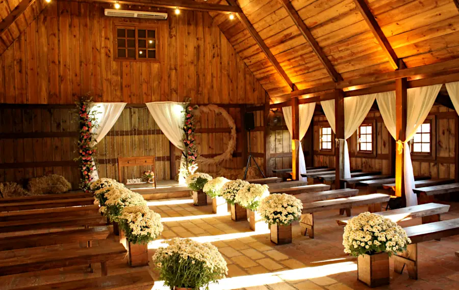 Rustic Barn Wedding